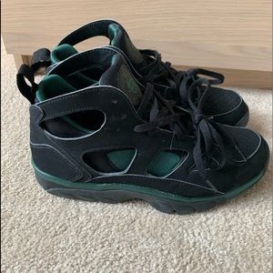 Men’s Nike Huraches